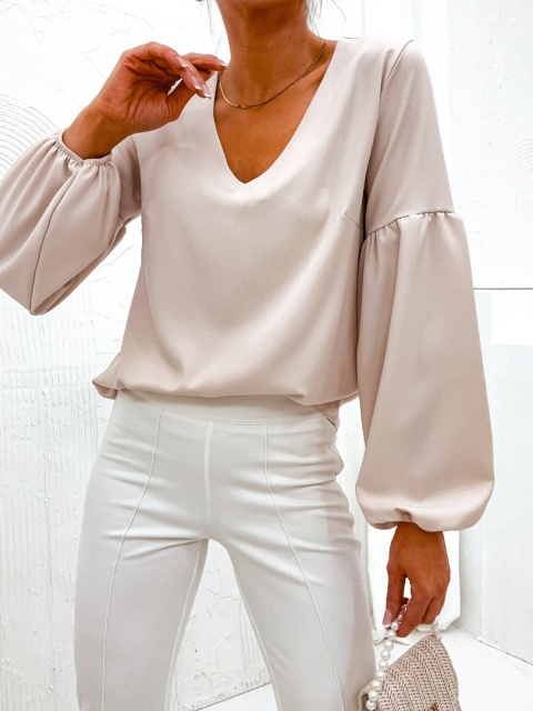 Bluzka z dekoltem V i długim rękawem