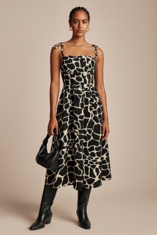 Sukienka w motyw zwierzęcy, wiązana na ramionach midi