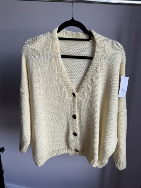 Sweter zapinany żółty